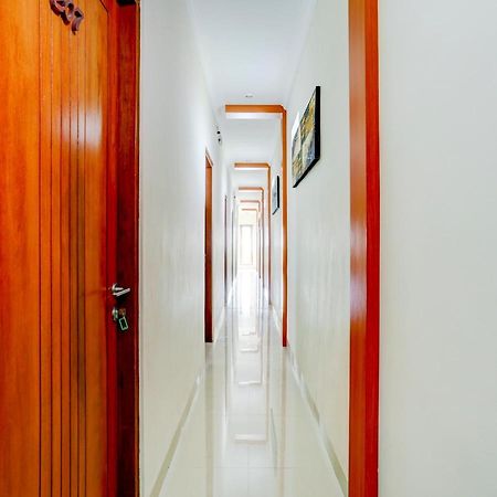 Super Oyo Capital O 90291 Vin Stay Petanu Pesanggaran Luaran gambar